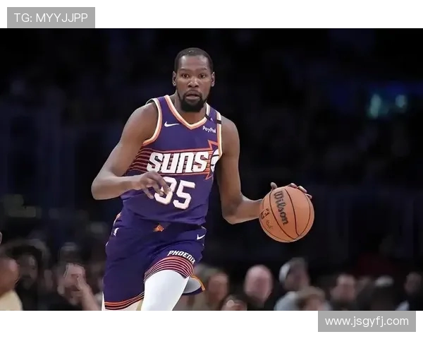 杜兰特回应末节被换下 坚信乌度卡执教判断 力挺球队决策展现领袖态度